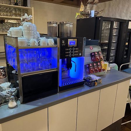 Hotel Hellers Twenty Four I -24H-Check-In- Friedrichshafen Bagian luar foto