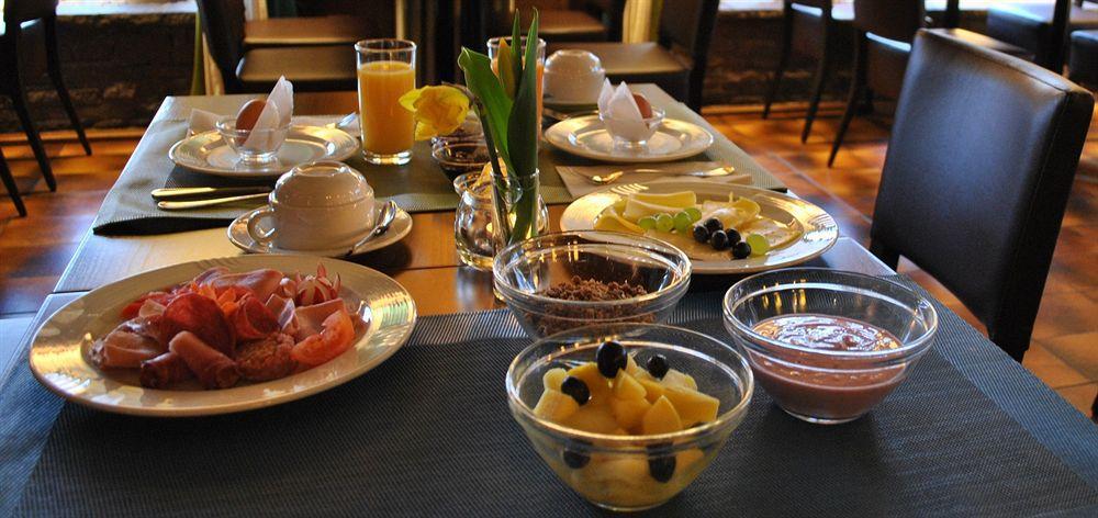 Hotel Hellers Twenty Four I -24H-Check-In- Friedrichshafen Bagian luar foto