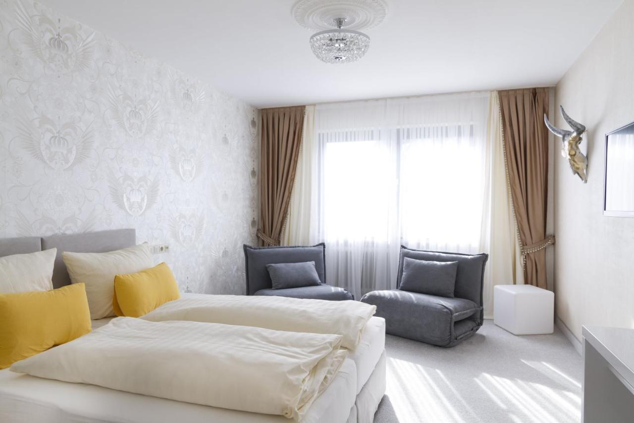 Hotel Hellers Twenty Four I -24H-Check-In- Friedrichshafen Bagian luar foto
