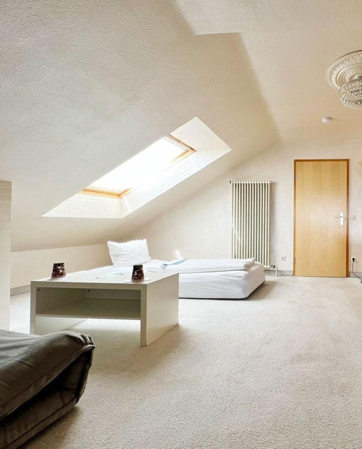 Hotel Hellers Twenty Four I -24H-Check-In- Friedrichshafen Bagian luar foto