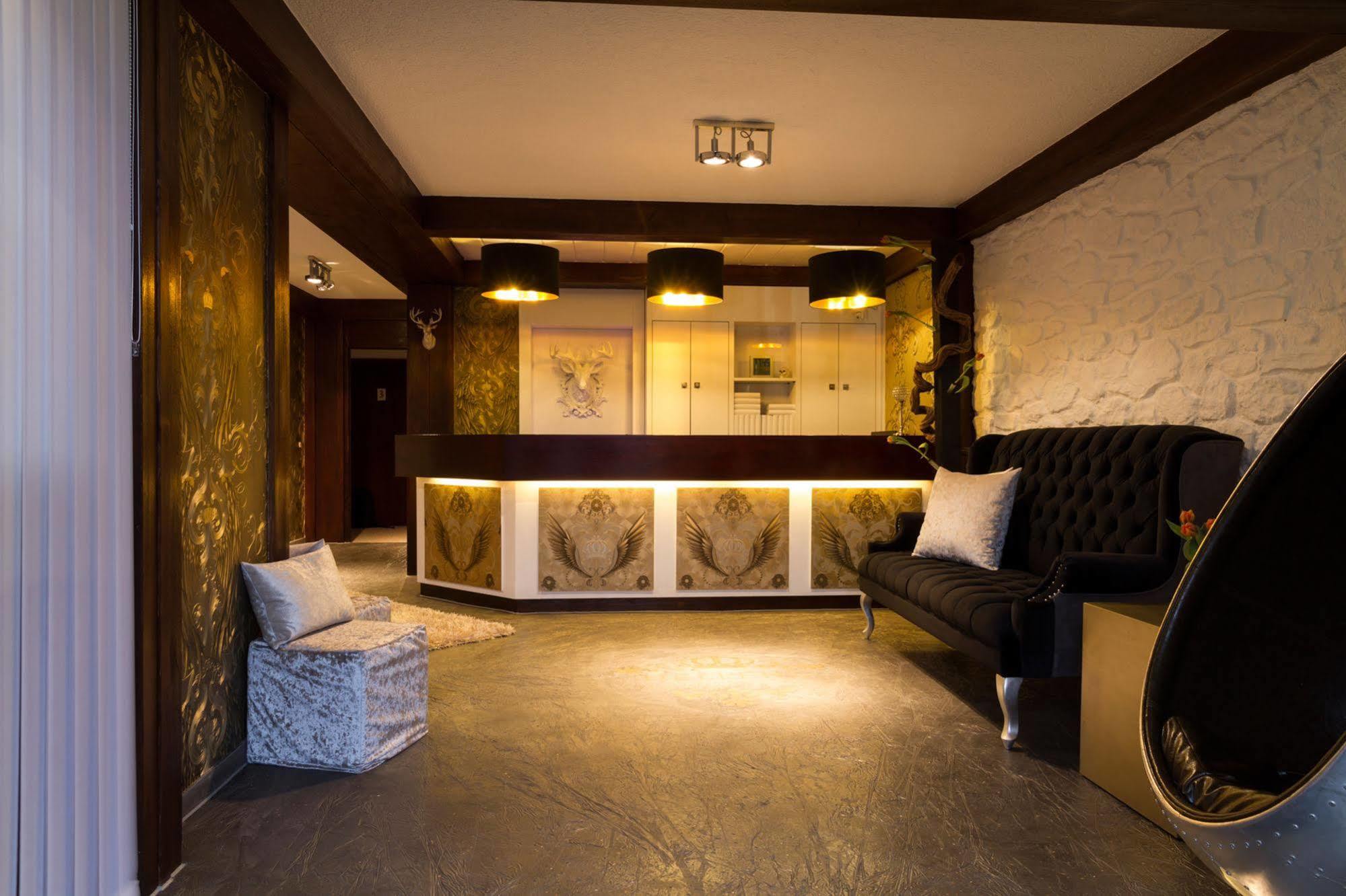 Hotel Hellers Twenty Four I -24H-Check-In- Friedrichshafen Bagian luar foto